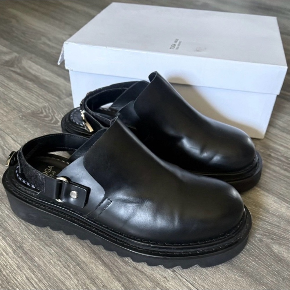 Toga Virilis leather slip ons